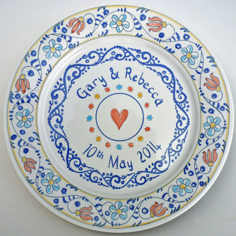 10 Personalised wedding plate