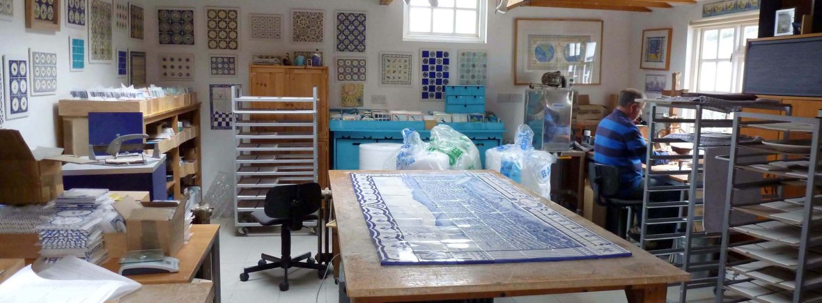 Reptile tiles studio