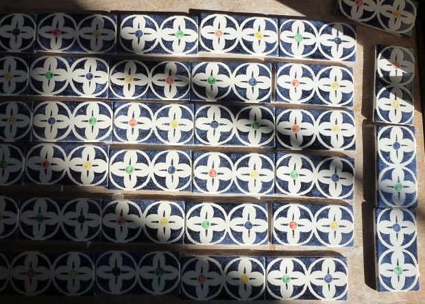 Medieval animal border tiles