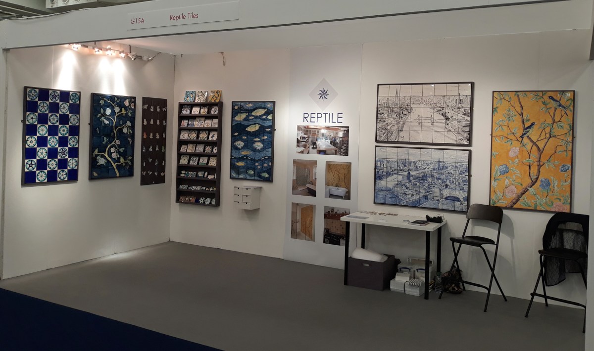 Exhibition stand