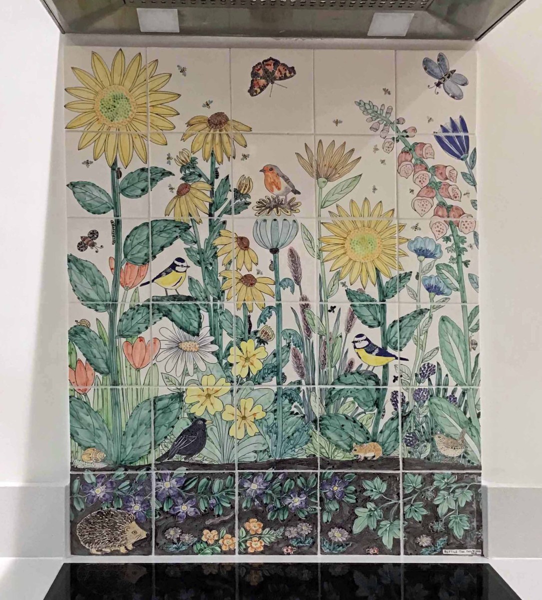 Garden scene with birds