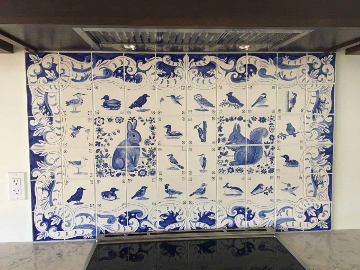 Blue and white Delft kitchen tiles